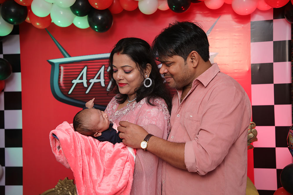 Newborn & Pre-Birthday Photography