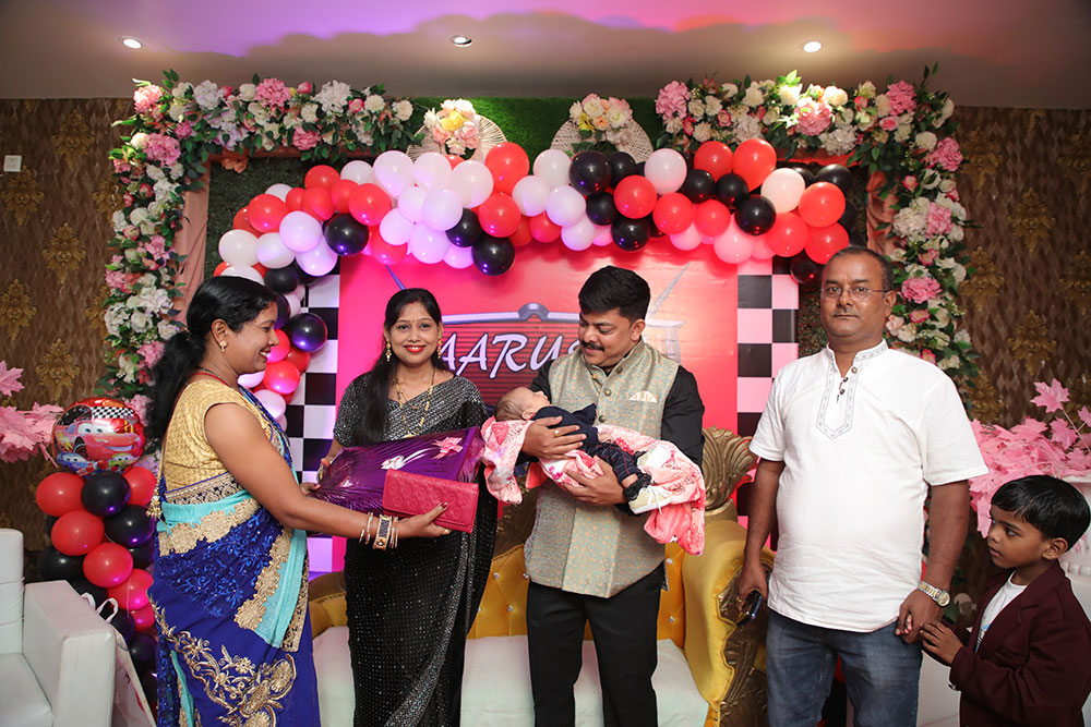 Newborn & Pre-Birthday Photography